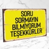 Soru Sormayın Ahşap Retro Poster